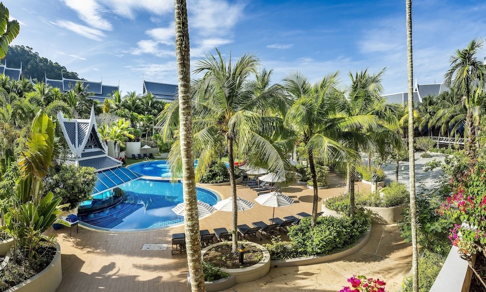 هتل چادا تای ویلیج